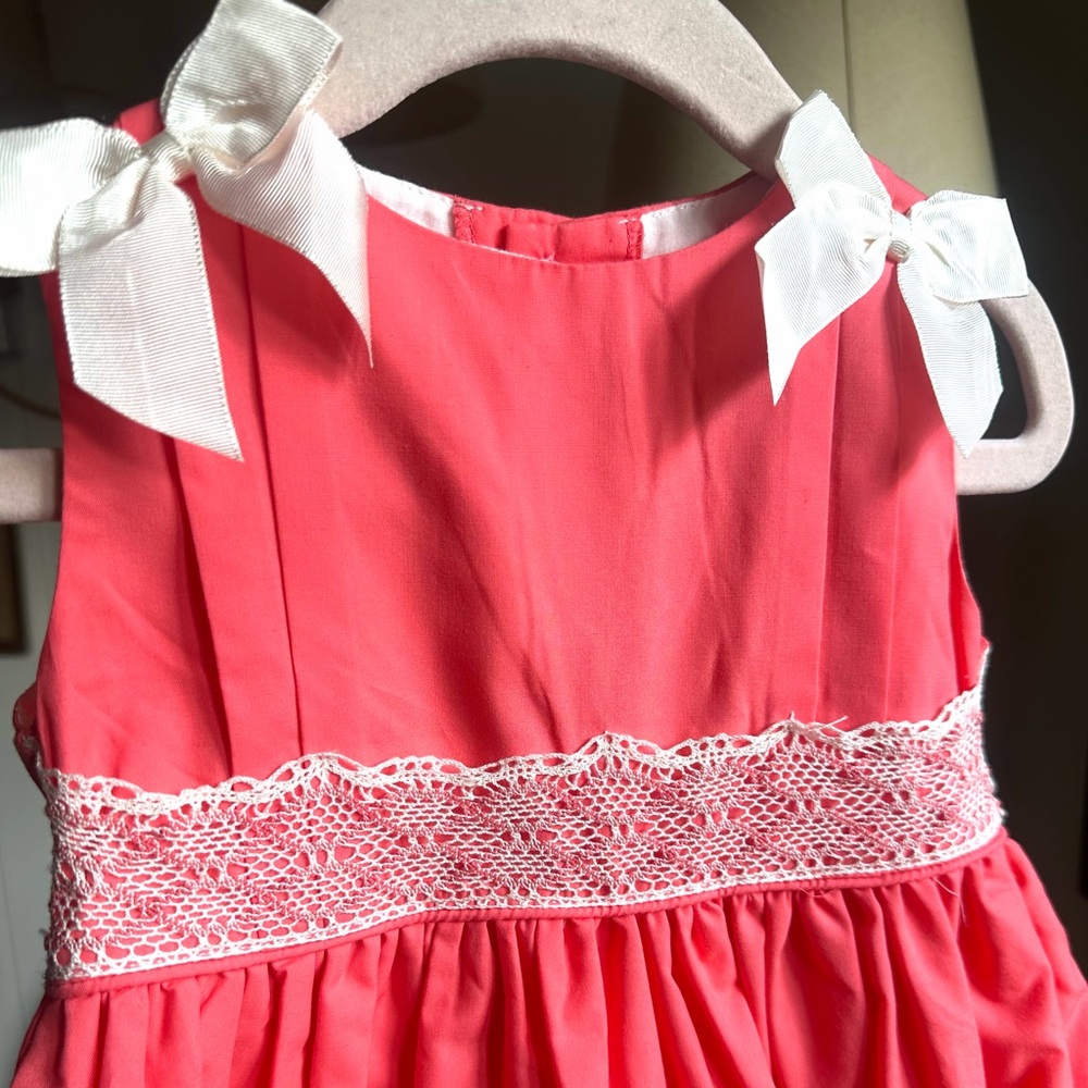 Girls Coral Lace-Trim Bow Shoulder Dress - Picture 2 of 4